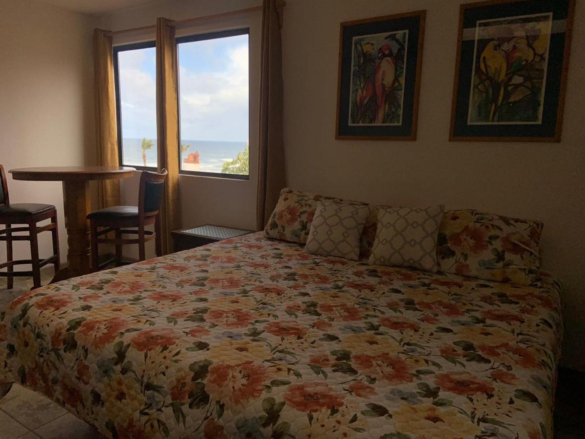 Poco Cielo Hotel Розаріто Екстер'єр фото